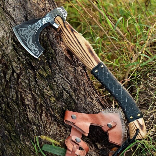 LeatherGrip Axe - Image 2